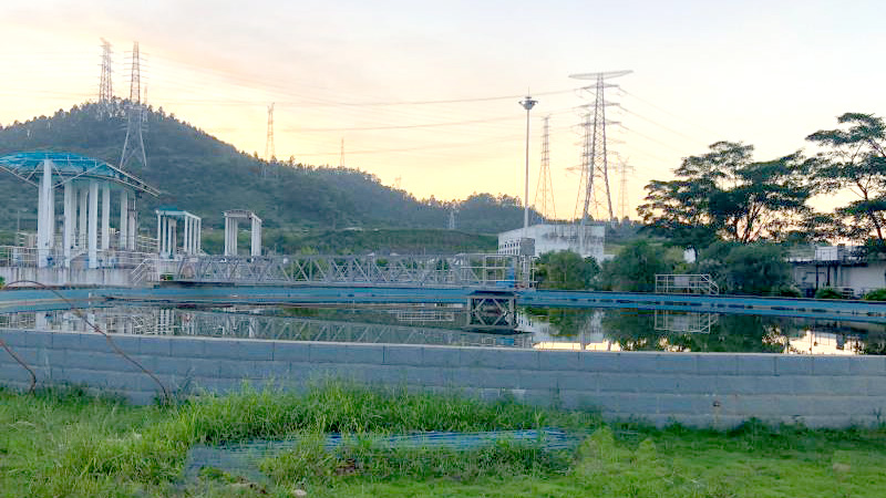 廣東鬆崗汙水廠立式攪（jiǎo）拌機（jī）定製案例